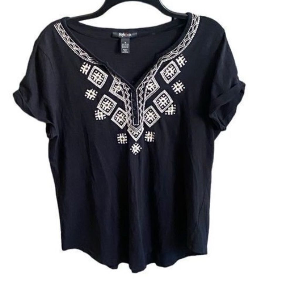 Style & Co Black Embroidered Top. Size Medium.